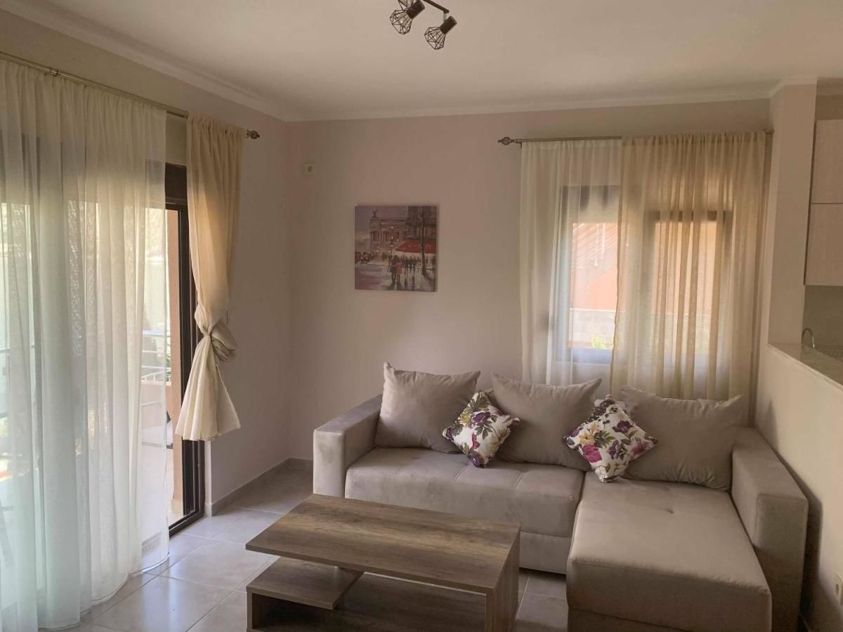 Апартаменты B&M&B Sea View Apartments Котор-5