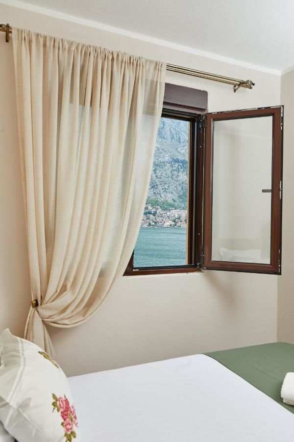 Апартаменты B&M&B Sea View Apartments Котор-31