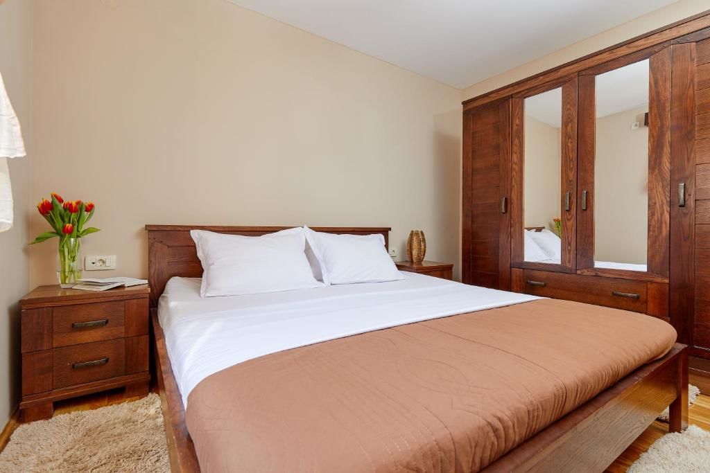 Апартаменты B&M&B Sea View Apartments Котор-53