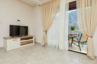 Апартаменты B&M&B Sea View Apartments Котор Апартаменты с видом на море-14
