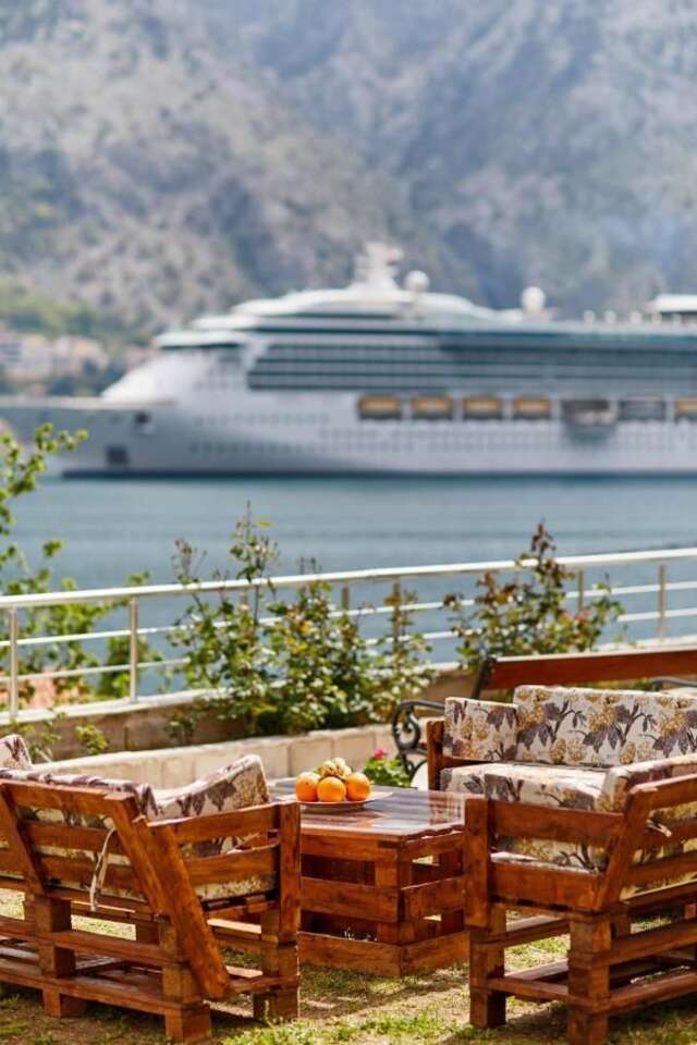 Апартаменты B&M&B Sea View Apartments Котор-12