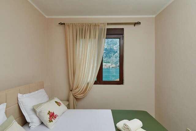 Апартаменты B&M&B Sea View Apartments Котор-33