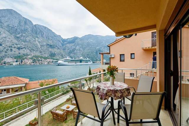 Апартаменты B&M&B Sea View Apartments Котор-35