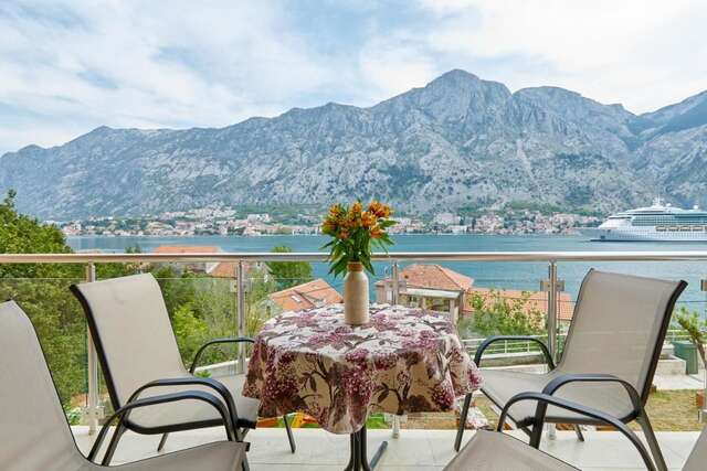 Апартаменты B&M&B Sea View Apartments Котор-37
