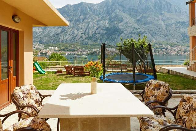 Апартаменты B&M&B Sea View Apartments Котор-38