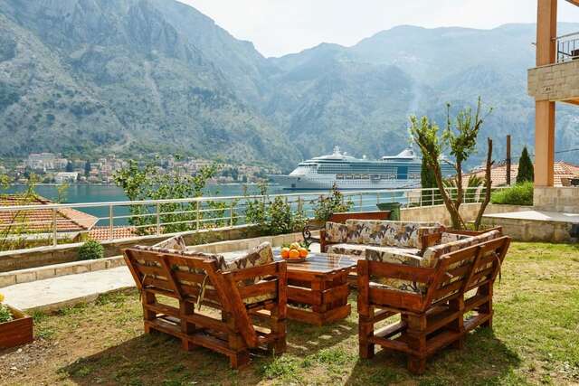 Апартаменты B&M&B Sea View Apartments Котор-40