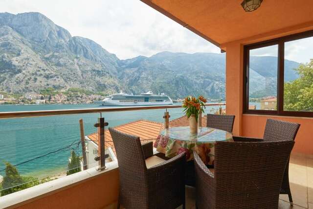Апартаменты B&M&B Sea View Apartments Котор-58