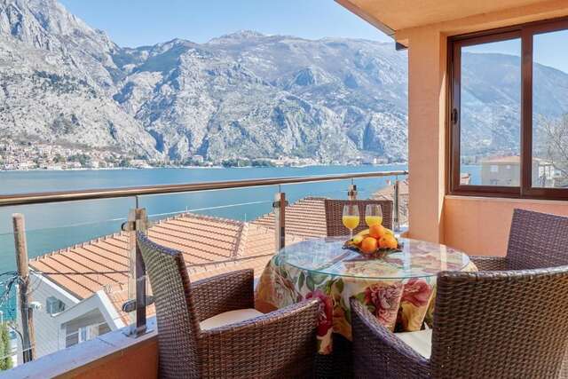 Апартаменты B&M&B Sea View Apartments Котор-62